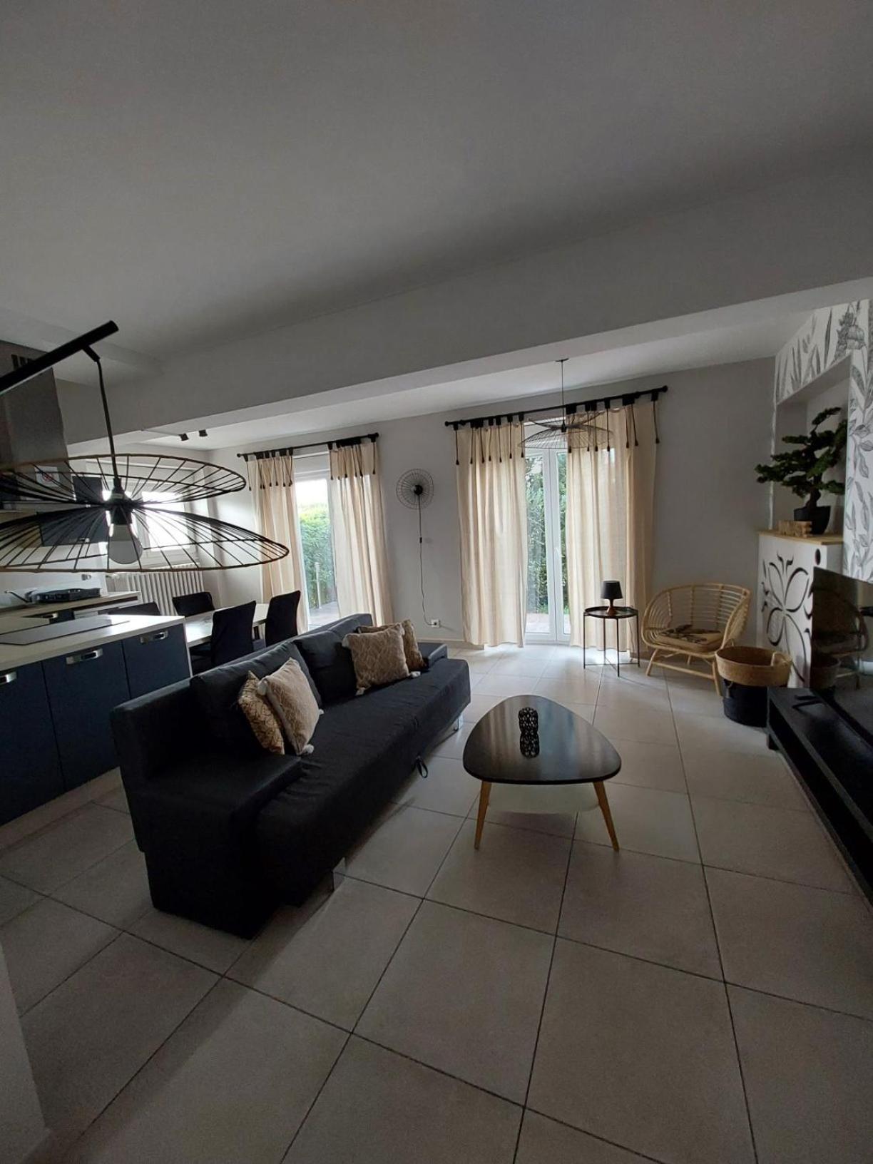 Les Appartements Sur Pompidou - 7 Appartements Neufs Societe Selogerametz Com ภายนอก รูปภาพ