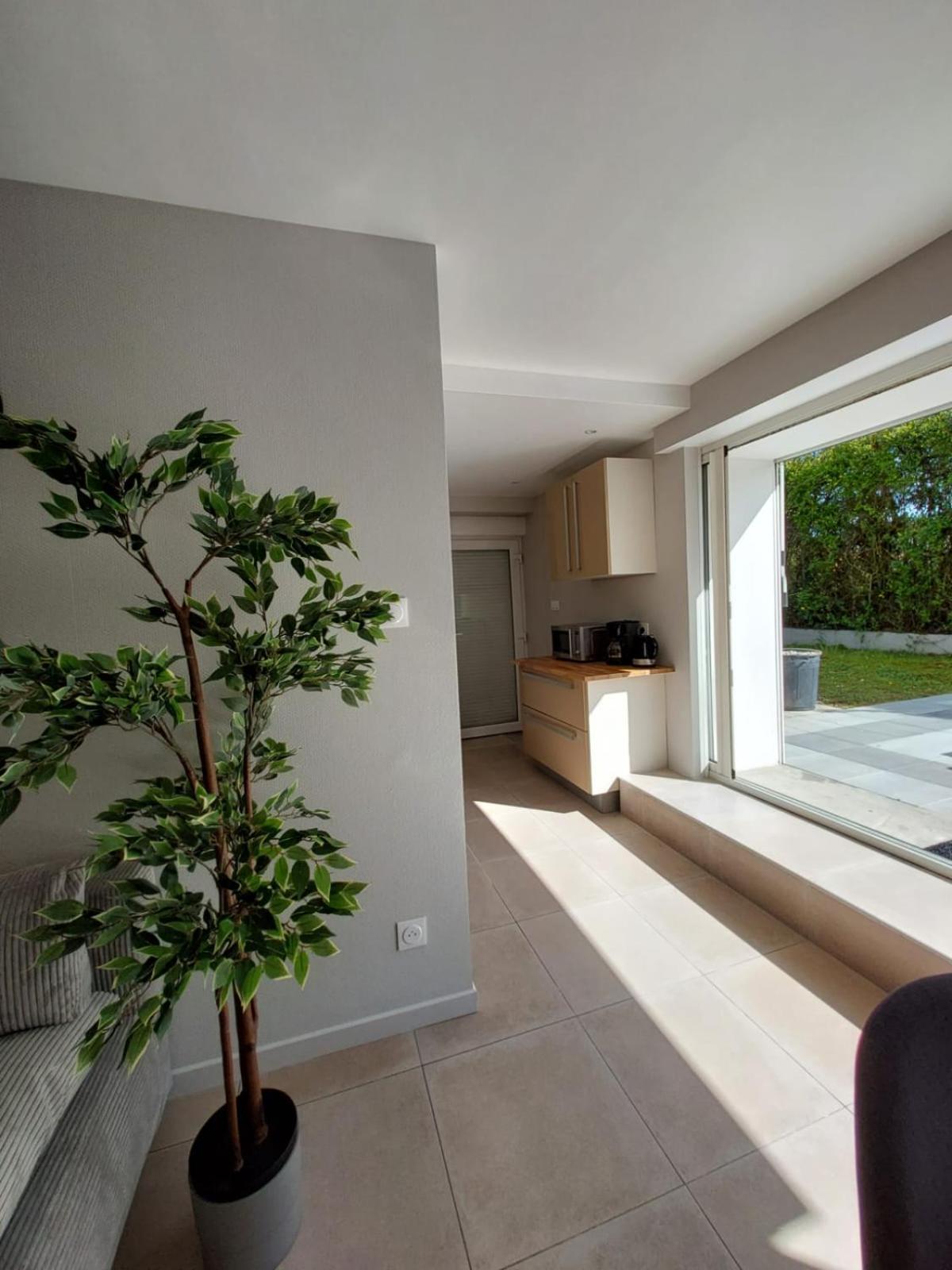 Les Appartements Sur Pompidou - 7 Appartements Neufs Societe Selogerametz Com ภายนอก รูปภาพ